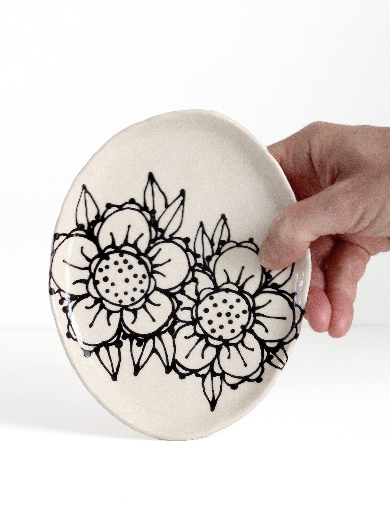 Lace Collection: Flower Meadow Oval Dish